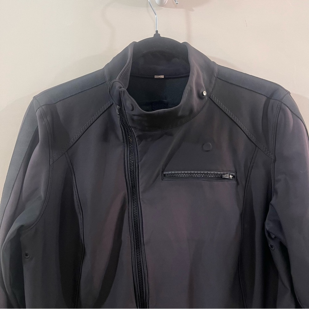 Lululemon Keep It Up Jacket size 10 - Picture 4 of 14